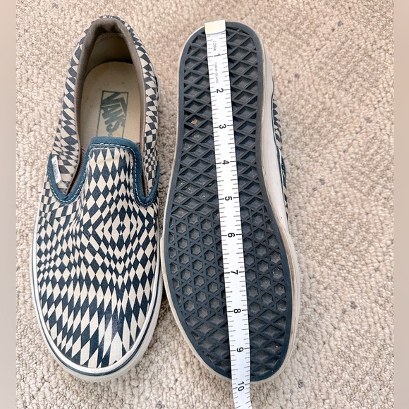 Vintage EUC Vans Collector’s; Geometric Pattern Sneaker Slip-ons 7.5-8 (WMNS) - Picture 6 of 7